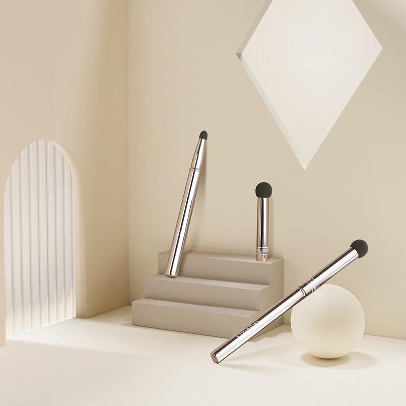 AMORTALS Makeup Brush image 8